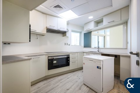 آپارتمان برای اجاره در Dubai Marina، Dubai، امارات متحده عربی 3 خوابه ، 201 متر مربع ، شماره 668215 - تصویر 2