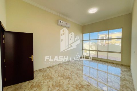 Al Dhait, Ras Al Khaimah, UAE의 임대용 빌라 침실 4개, 1393.5제곱미터 번호 611677 - 사진 8