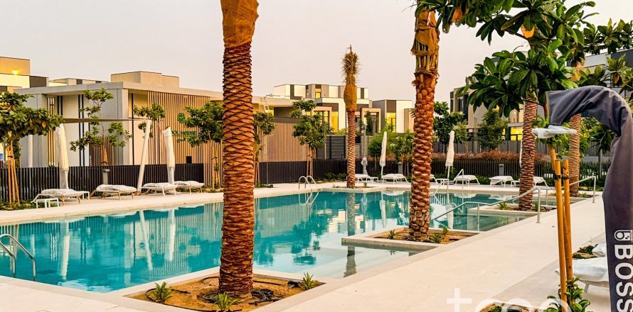 Vila u gradu Mudon, Dubai, UAE 4 spavaće sobe, 229.28 m2 Br. 758812