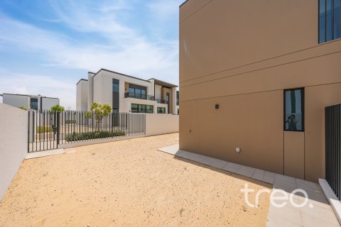 Kaupunkipientalo Arabian Ranches 3, Dubai, Arabiemiraatit 4 makuuhuonetta, 218.04 m2 № 758814 - kuva 6
