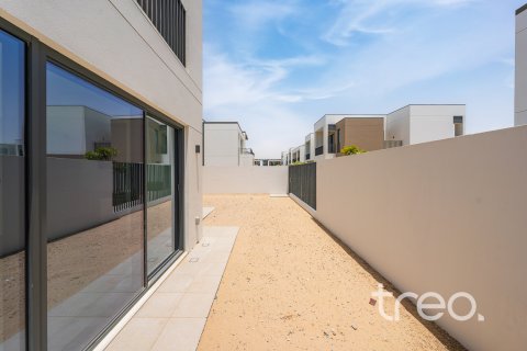 Kaupunkipientalo Arabian Ranches 3, Dubai, Arabiemiraatit 4 makuuhuonetta, 218.04 m2 № 758814 - kuva 10