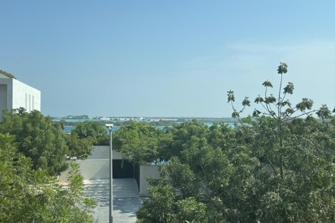 Vilë në Saadiyat Island, Abu Dhabi, Emiratet e Bashkuara Arabe 6 dhoma gjumi, 849 m2. № 716302 - Foto 2