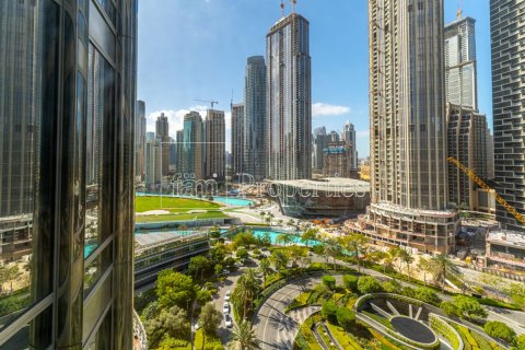 Apartemen di Downtown Dubai (Downtown Burj Dubai), UEA 2 kamar tidur, 191.2 m2 nomor 631698 - foto 28