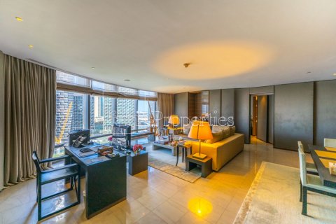Apartemen di Downtown Dubai (Downtown Burj Dubai), UEA 2 kamar tidur, 191.2 m2 nomor 631698 - foto 2