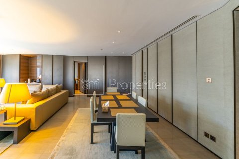 Apartemen di Downtown Dubai (Downtown Burj Dubai), UEA 2 kamar tidur, 191.2 m2 nomor 631698 - foto 6