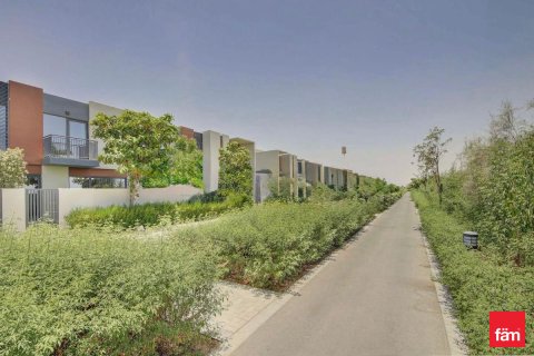 Villetta a schiera in affitto a Dubai, EAU 3 camere da letto, 180 mq. № 691294 - foto 8