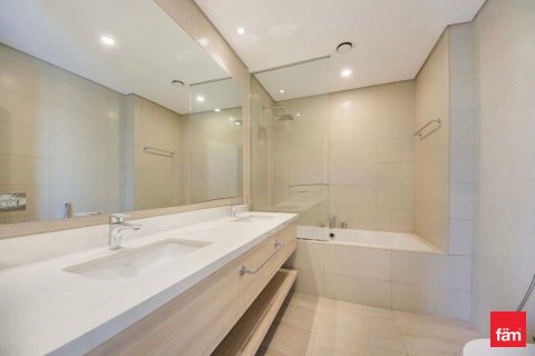 Villetta a schiera in affitto a Dubai, EAU 3 camere da letto, 180 mq. № 691294 - foto 10