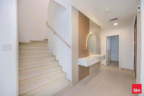 Villetta a schiera in affitto a Dubai, EAU 3 camere da letto, 180 mq. № 691294 - foto 22