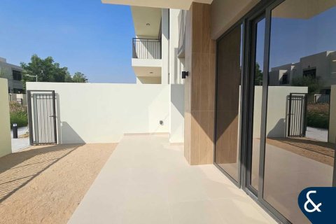 Appartamento in vendita a Town Square, Dubai, EAU 3 camere da letto, 216 mq. № 670831 - foto 7