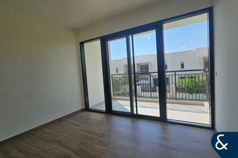 Appartamento in vendita a Town Square, Dubai, EAU 3 camere da letto, 216 mq. № 670831 - foto 3