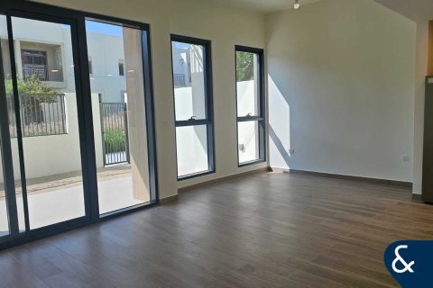 Appartamento in vendita a Town Square, Dubai, EAU 3 camere da letto, 216 mq. № 670831 - foto 5