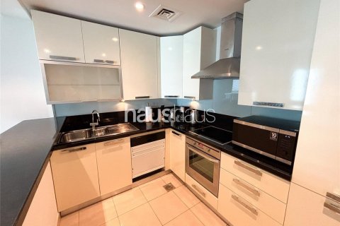 Apartment in Jumeirah Lake Towers, Dubai, UAE 1 bedroom, 67 sq.m. № 627074 - photo 2