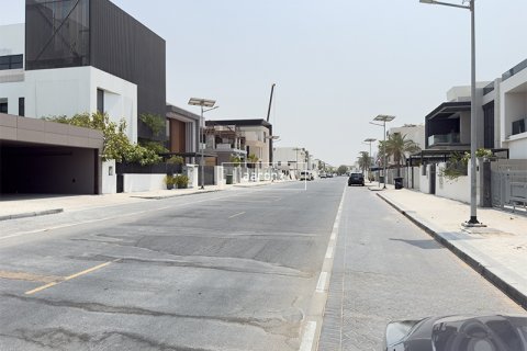 Land in Jumeirah Park, Dubai, UAE 738.5 sq.m. № 632082 - photo 2