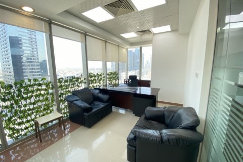 Pejabat di Business Bay, Dubai, UAE 89.3 meter persegi № 632083 - foto 1