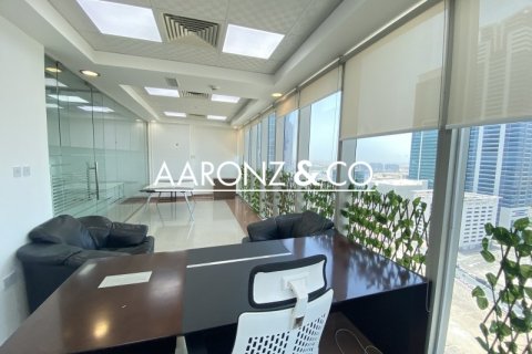 Office in Business Bay, Dubai, UAE 89.3 sq.m. № 632083 - photo 4
