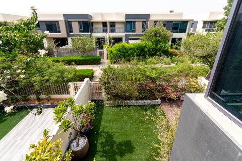 Vila u Dubai Hills Estate, Dubai, UAE 4 spavaćih soba, 221.76 m2 Br. 749290 - fotografija 2