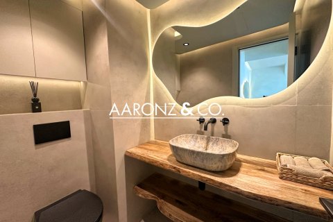 Byt v Jumeirah Lake Towers, Dubai, SAE 2 ložnice, 165.1 m² Č.: 670465 - fotografie 18