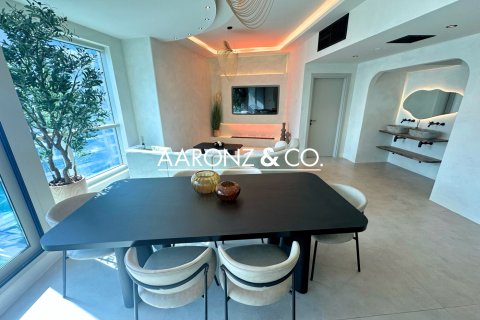 Byt v Jumeirah Lake Towers, Dubai, SAE 2 ložnice, 165.1 m² Č.: 670465 - fotografie 3