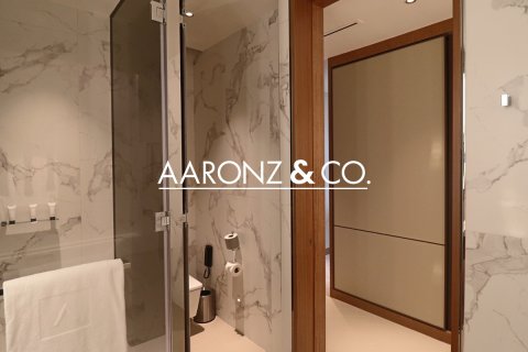 Зняти в оренду квартиру в Даунтаун Дубай (Даунтаун Бурдж Дубай), ОАЕ 2 спальні, 111.5м2, № 670462 - фото 17