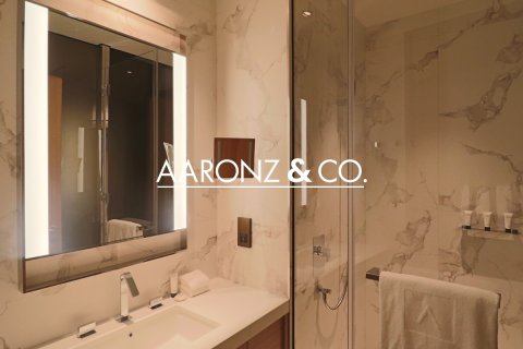 Зняти в оренду квартиру в Даунтаун Дубай (Даунтаун Бурдж Дубай), ОАЕ 2 спальні, 111.5м2, № 670462 - фото 15