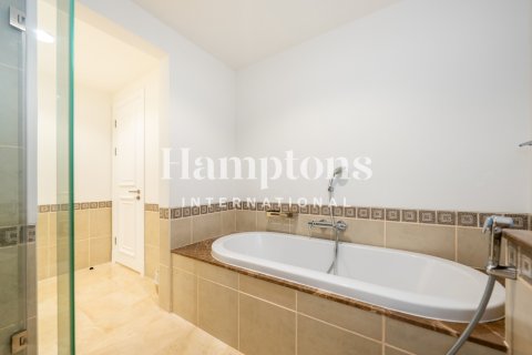 Снять в аренду таунхаус в Пальма Джумейра, Дубай, ОАЭ 3 спальни, 463.44940259м2, № 680552 - фото 3