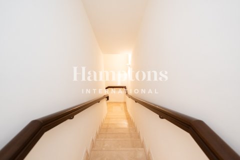 Снять в аренду таунхаус в Пальма Джумейра, Дубай, ОАЭ 3 спальни, 463.44940259м2, № 680552 - фото 13