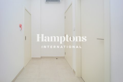 Снять в аренду таунхаус в Jumeirah Village Triangle, Дубай, ОАЭ 3 спальни, 173.99988676м2, № 680554 - фото 2