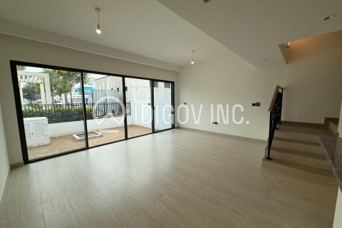 Üürile anda ridamaja asukohaga Damac Lagoons, Dubai, AÜE: 5 magamistoaga, 144 m² Nr 680678 - pilt 3