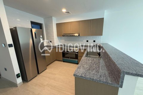 Townhouse i Damac Lagoons, Dubai, UAE 5 soveværelser, 144 kvm № 680678