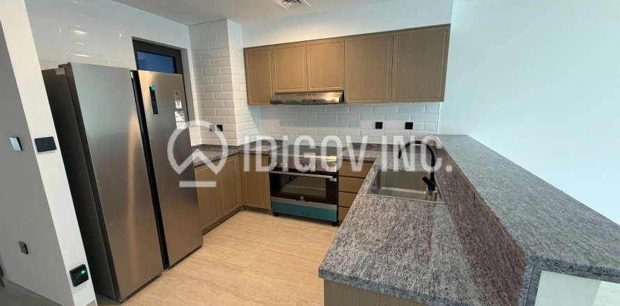 Ridamaja asukohaga Damac Lagoons, Dubai, AÜE: 5 magamistoaga, 144 m² Nr 680678