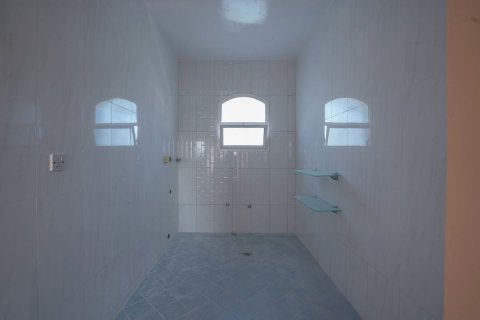 Propriété commerciale à louer à Khalifa City, Abu Dhabi, EAU 418 m2 № 594297 - photo 27