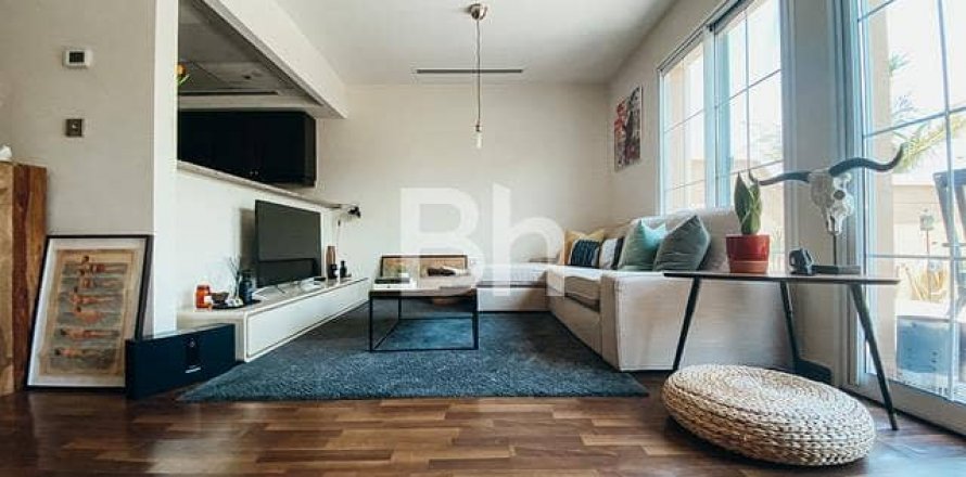 Таунхаус в Jumeirah Village Triangle, Дубай, ОАЭ 1 спальня, 180м2 № 614779