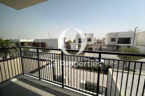 Yas Island、Abu Dhabi、UAE にあるヴィラ販売中 4ベッドルーム、315 m2、No609369 - 写真 2