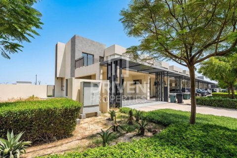 فيلا للإيجار في Dubai South (Dubai World Central)، دبي، الإمارات العربية المتحدة 4 غرفة نوم ، 417.78 متر مربع ، رقم 745970 - صورة 2