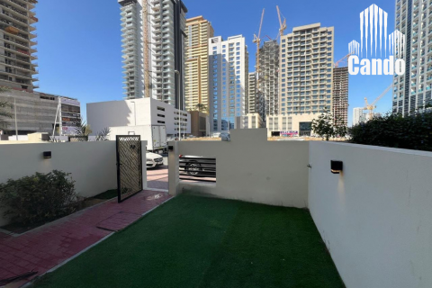 Villa in Jumeirah Village Circle, Dubai, UAE 4 bedrooms, 169.2 sq.m. № 578389 - photo 1