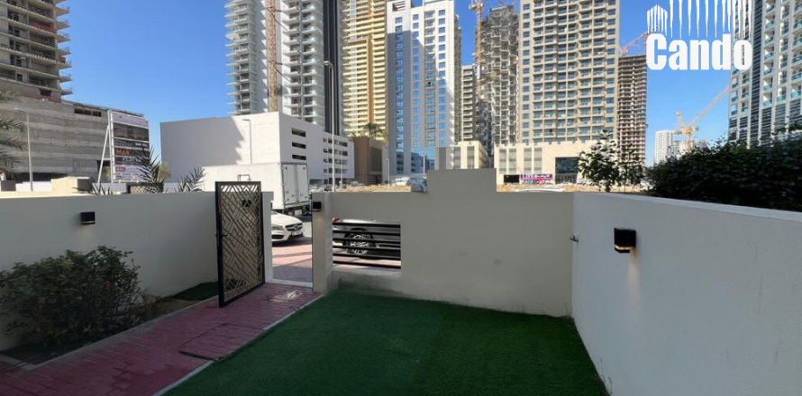 Villa in Jumeirah Village Circle, Dubai, UAE 4 bedrooms, 169.2 sq.m. № 578389