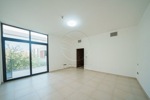 Villa on the Yas Island, Abu Dhabi, UAE 4 bedrooms, 600 sq.m. № 662960 - photo 13