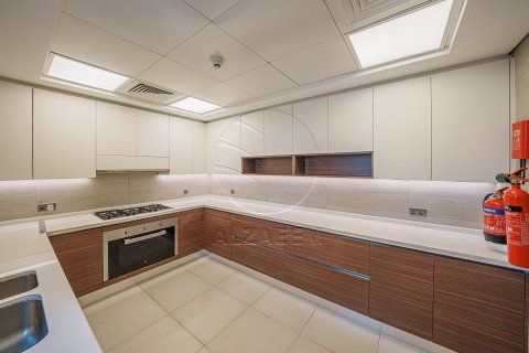 Villa on the Yas Island, Abu Dhabi, UAE 4 bedrooms, 600 sq.m. № 662960 - photo 5