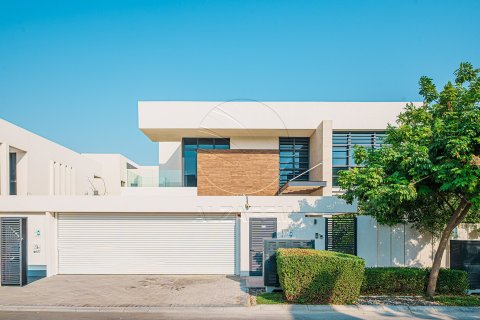 Villa on the Yas Island, Abu Dhabi, UAE 4 bedrooms, 600 sq.m. № 662960 - photo 1