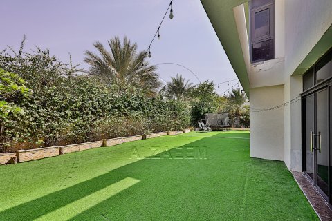 Снять в аренду виллу на Остров Яс, Абу-Даби, ОАЭ 5 спален, 978м2, № 662964 - фото 3