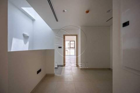 Māja Abu Dhabijā, AAE 3 istabas, 198 m2 Nr. 662962 - attēls 10