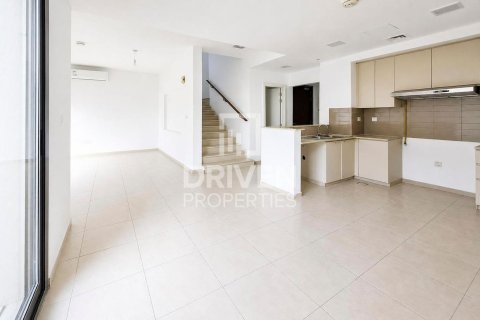 Townhouse in Town Square, Dubai, UAE 3 bedrooms, 202.53 sq.m. № 756092 - photo 2