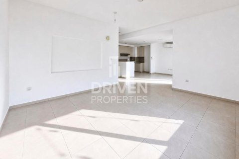 Townhouse in Town Square, Dubai, UAE 3 bedrooms, 202.53 sq.m. № 756092 - photo 1