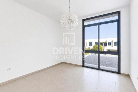 Townhouse in Town Square, Dubai, UAE 3 bedrooms, 202.53 sq.m. № 756092 - photo 3