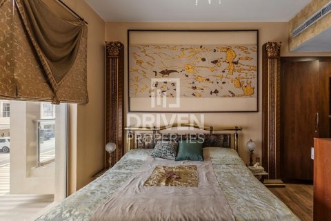 Meydan, Dubai, UAE의 판매용 타운하우스 침실 4개, 264.59제곱미터 번호 756093 - 사진 13