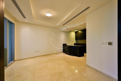 Villa in Al Maqtaa, Abu Dhabi, UAE 5 bedrooms, 1217 sq.m. № 614945 - photo 11