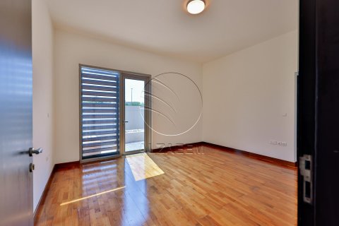 Villa in Al Maqtaa, Abu Dhabi, UAE 5 bedrooms, 1217 sq.m. № 614945 - photo 20