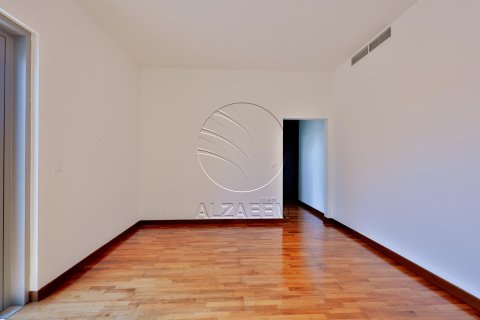 Villa in Al Maqtaa, Abu Dhabi, UAE 5 bedrooms, 1217 sq.m. № 614945 - photo 21