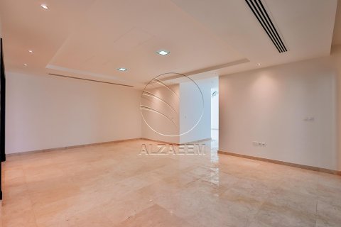 Villa in Al Maqtaa, Abu Dhabi, UAE 5 bedrooms, 1217 sq.m. № 614945 - photo 10