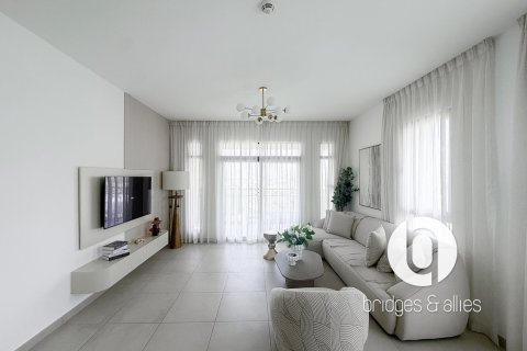 דירה להשכרה ב Umm Suqeim, Dubai, איחוד האמירויות 2 חדרי שינה, 134 מ"ר, מספר 693463 - תמונה 2